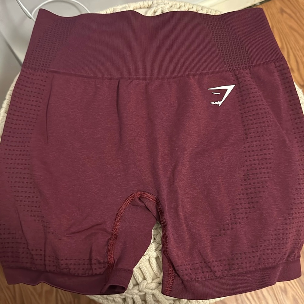Gymshark Vital Seamless 2.0 shorts- great condition! Size medium